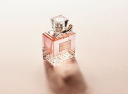 4 Perfume Mistakes to Avoid to Keep Your Scent Longer